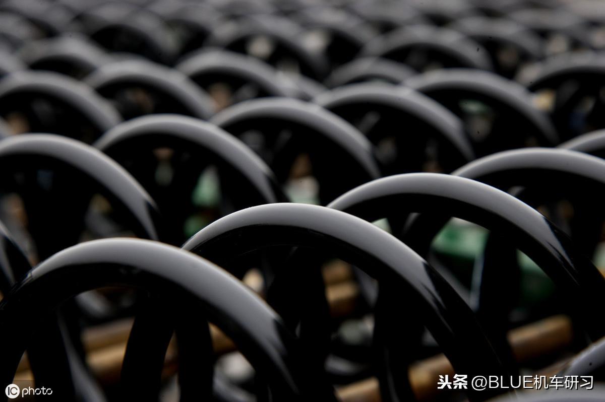 【干貨減震知識】如何調校摩托車的避震器,以達到最佳操控效果!